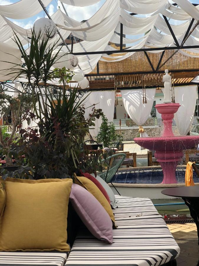 Hotel Internacional Gym & Spa Fushe-Arrez Екстериор снимка